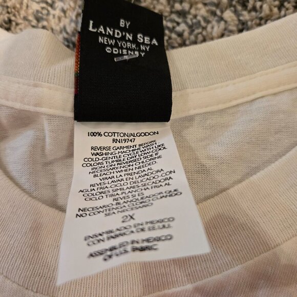 NWT Vintage Mickey Unlimited Graphic T-Shirt White 2X - Picture 2 of 4